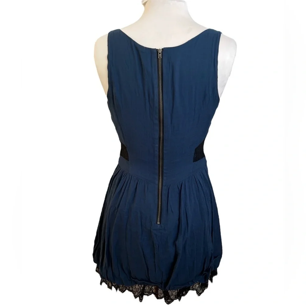 Free People Lace Bubble Hem Mini Dress - Size 6